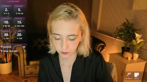 Elen  online show from May 16, 2026, 6:54 am