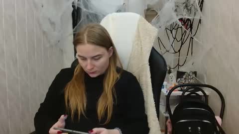 Elena online show from October 28, 2025, 11:36 am