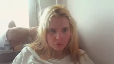 Elena online show from June 20, 2026, 4:43 pm