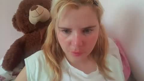 Elena online show from June 26, 2026, 8:19 am