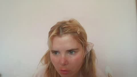 Elena online show from June 28, 2026, 8:20 am