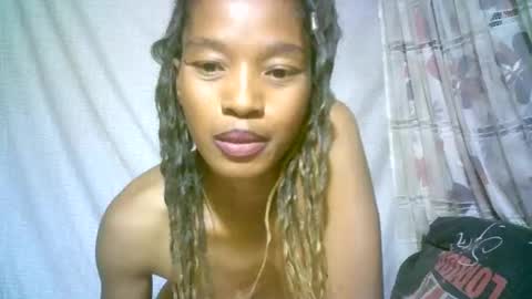 elenah013 online show from February 24, 2025, 2:04 pm