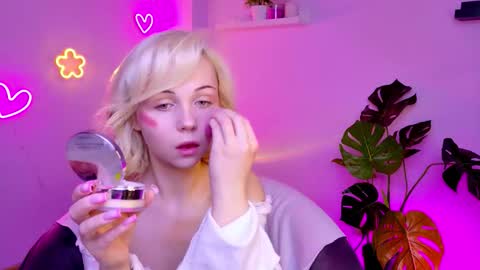 Snapshot of elenamonroe_ chatting on March 15, 2026, 4:29 am elenamonroe_ online show from March 15, 2026, 4:29 am