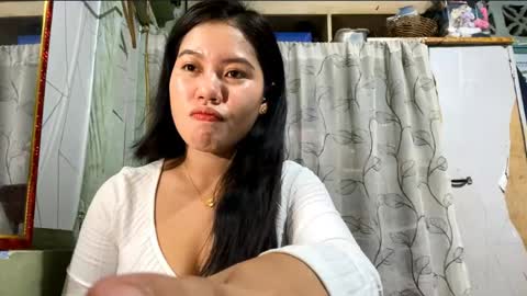 Amelia online show from May 13, 2026, 10:01 am