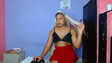 eletrabrowns online show from September 10, 2025, 4:56 am