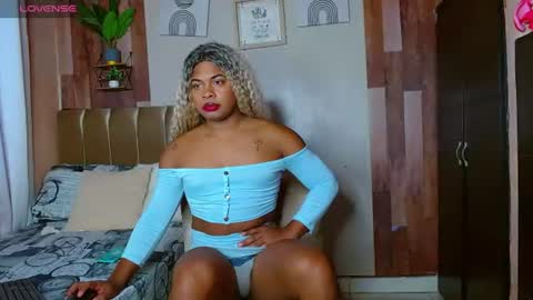 eletrabrowns online show from July 22, 2026, 10:45 pm