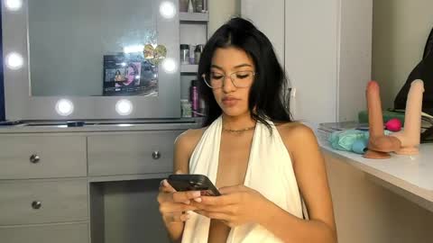 elettra_bennet online show from May 16, 2026, 2:19 am