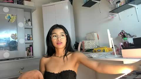 elettra_bennet online show from May 23, 2026, 2:28 am