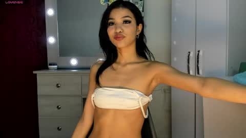 elettra_bennet online show from June 1, 2026, 12:12 am