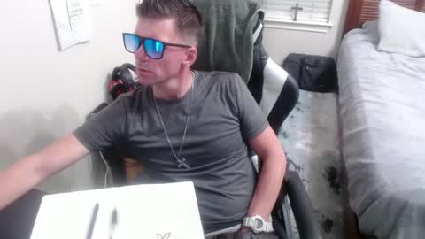 Walker online show from October 2, 2025, 3:24 am