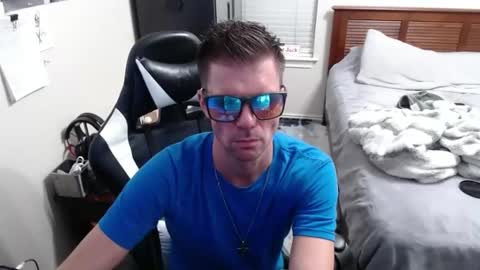 Walker online show from October 6, 2025, 1:36 am