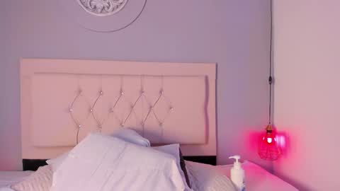 Elevensky  online show from March 5, 2025, 12:59 am