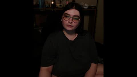 elfberries online show from June 3, 2026, 1:03 pm