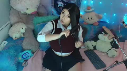 miu  online show from November 3, 2025, 12:46 am