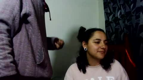 elflaco_6969 online show from July 23, 2026, 4:32 am