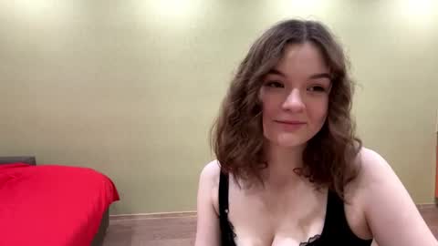 Mila online show from March 20, 2026, 6:24 pm