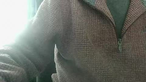 elfyonee online show from January 15, 2025, 10:27 am