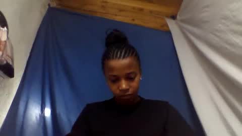 Snapshot of elia011 chatting on March 22, 2026, 8:40 am elia011 online show from March 22, 2026, 8:40 am