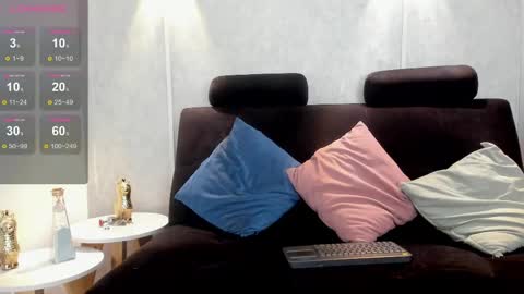  Elian  online show from September 28, 2025, 12:32 pm