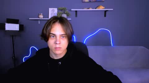 elian_flame online show from October 15, 2025, 8:47 am