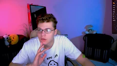 elian_flame online show from October 16, 2025, 5:19 am