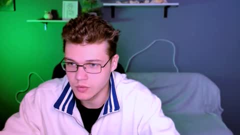 elian_flame online show from October 21, 2025, 8:48 am