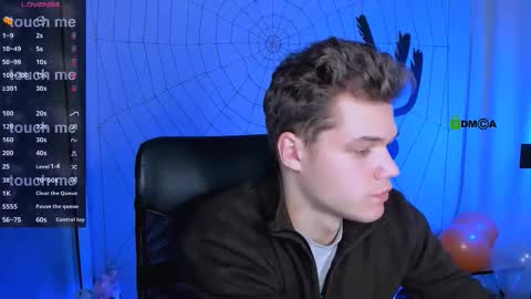 elian_flame online show from October 27, 2025, 9:46 am