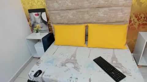 Eliana online show from November 26, 2025, 2:34 am