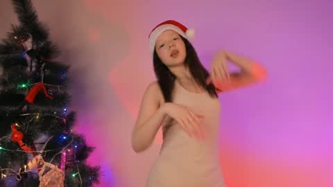Snapshot of elianareynolds chatting on December 21, 2024, 4:52 am Ella online show from December 21, 2024, 4:52 am