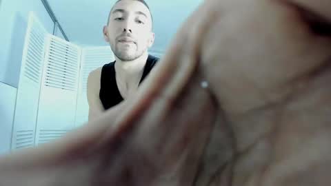 Your favorite Boy online show from November 9, 2025, 12:03 pm