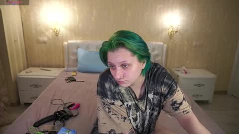 Luna online show from March 1, 2026, 9:39 pm