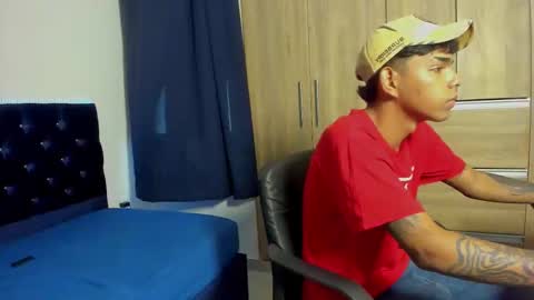 Snapshot of elias_ford chatting on October 21, 2025, 7:36 pm elias_ford online show from October 21, 2025, 7:36 pm