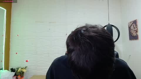 Snapshot of eliasblue chatting on December 12, 2024, 3:32 am E L I A S online show from December 12, 2024, 3:32 am