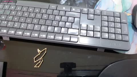 Snapshot of eliasblue chatting on December 12, 2024, 6:36 am E L I A S online show from December 12, 2024, 6:36 am