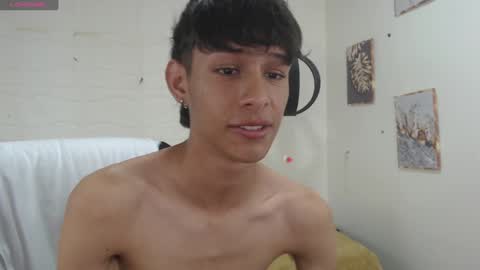 Snapshot of eliasblue chatting on December 14, 2024, 3:51 am E L I A S online show from December 14, 2024, 3:51 am