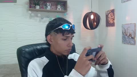 Snapshot of eliasblue chatting on January 7, 2025, 5:12 am E L I A S online show from January 7, 2025, 5:12 am