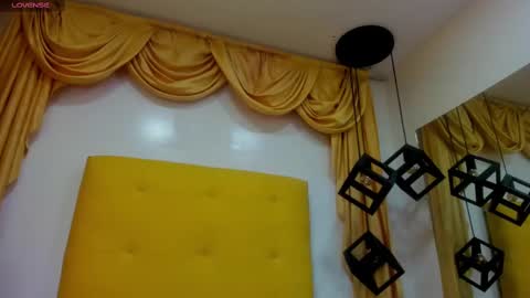 Snapshot of eliasblue chatting on February 13, 2025, 6:30 am E L I A S online show from February 13, 2025, 6:30 am