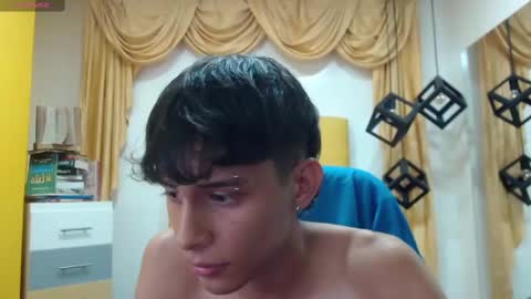 Snapshot of eliasblue chatting on February 22, 2025, 9:34 am E L I A S online show from February 22, 2025, 9:34 am