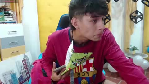 Snapshot of eliasblue chatting on February 23, 2025, 4:50 am E L I A S online show from February 23, 2025, 4:50 am