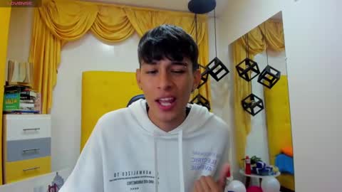 Snapshot of eliasblue chatting on February 25, 2025, 3:42 am E L I A S online show from February 25, 2025, 3:42 am