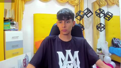 Snapshot of eliasblue chatting on February 26, 2025, 3:42 am E L I A S online show from February 26, 2025, 3:42 am