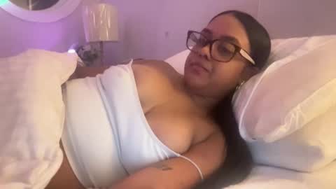 Snapshot of elibabyyy2 chatting on February 14, 2026, 5:37 am elibabyyy2 online show from February 14, 2026, 5:37 am