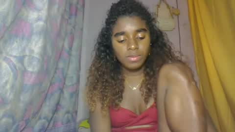 elina981 online show from April 13, 2026, 10:54 am