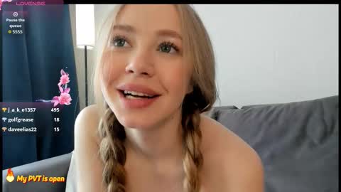 Snapshot of elina_milller chatting on February 20, 2026, 6:19 am elina_milller online show from February 20, 2026, 6:19 am