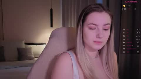 Elina online show from December 19, 2025, 5:47 am