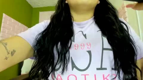 Elina  online show from October 2, 2025, 12:17 am