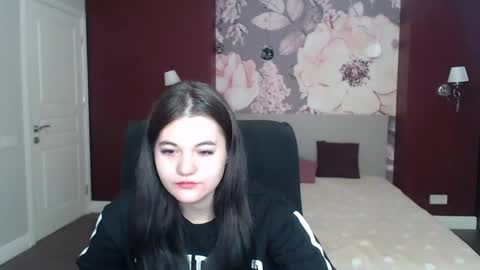 ElinaMils online show from March 12, 2025, 6:40 am