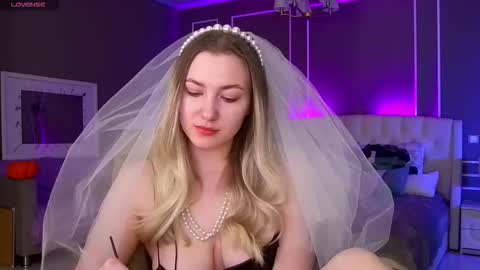 Elina online show from October 29, 2025, 1:19 am