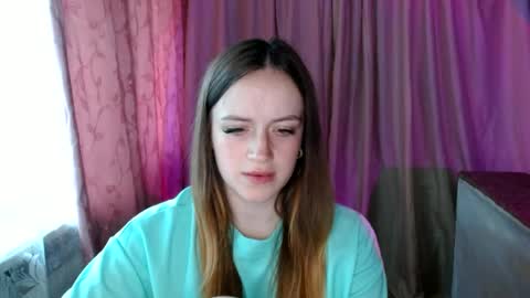 Snapshot of elinastar chatting on June 14, 2026, 9:44 am ElinaStar online show from June 14, 2026, 9:44 am