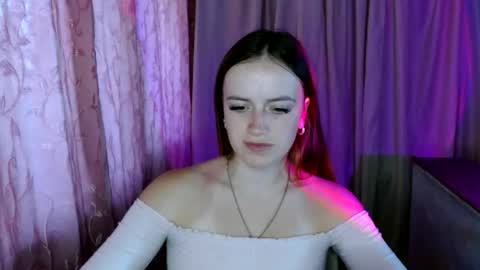 Snapshot of elinastar chatting on July 9, 2026, 7:01 am ElinaStar online show from July 9, 2026, 7:01 am